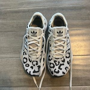 Adidas Cheetah Print Tennis Shoes